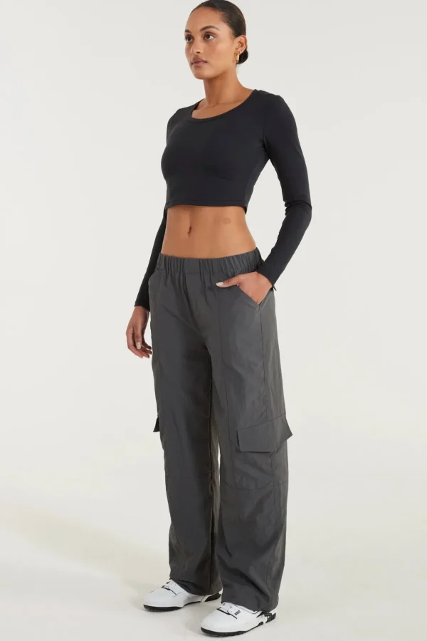 Pants<ALL FENIX Active Spray Parachute Pant Charcoal