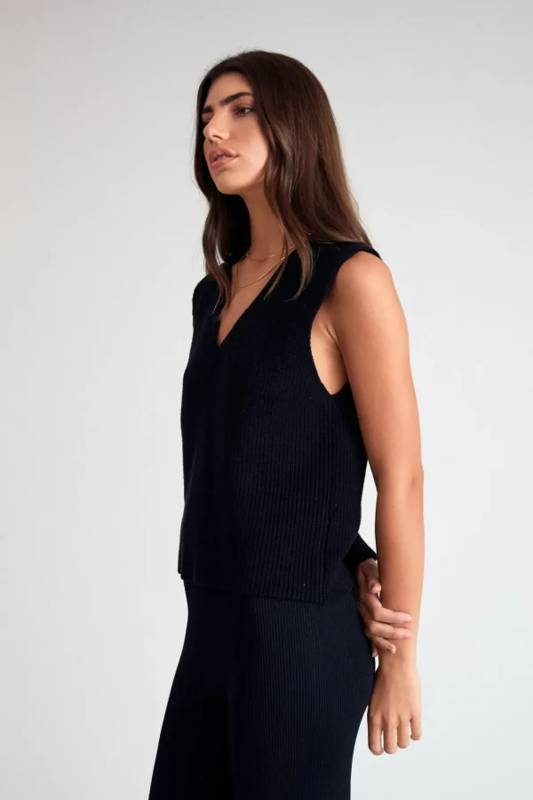 Knitwear | Jumpers & Hoodies<ALL FENIX Longline Knit Vest Black