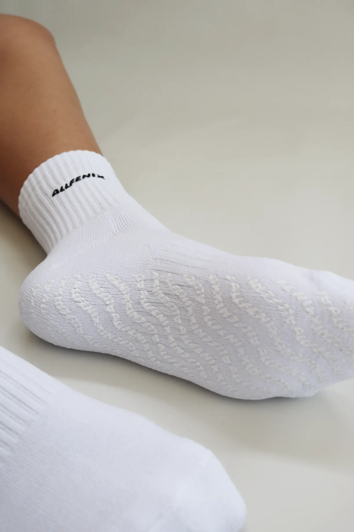 Socks<ALL FENIX Pilates Grip Socks