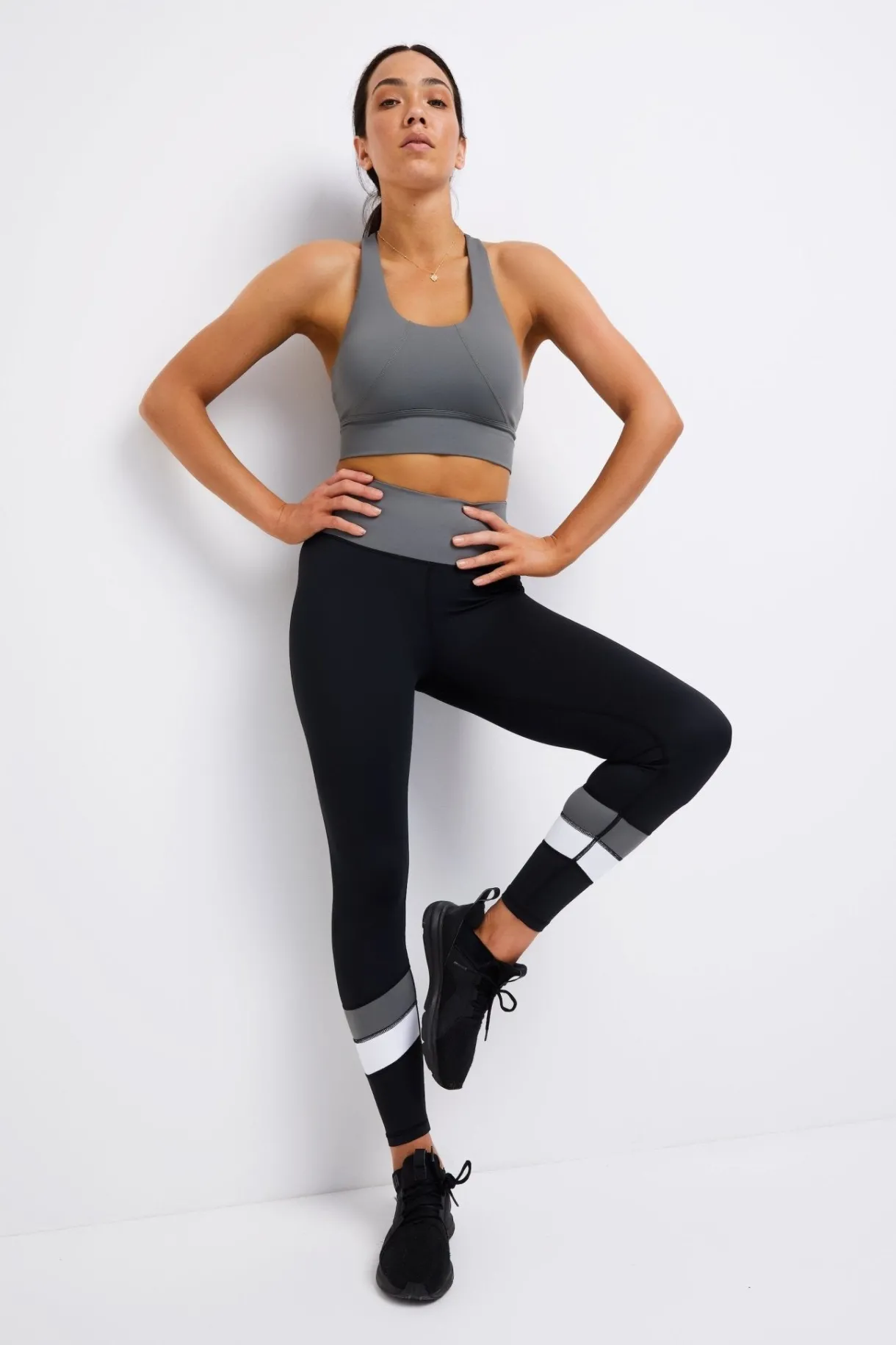 Sports Bras<ALL FENIX Selene Sports Bra Olive