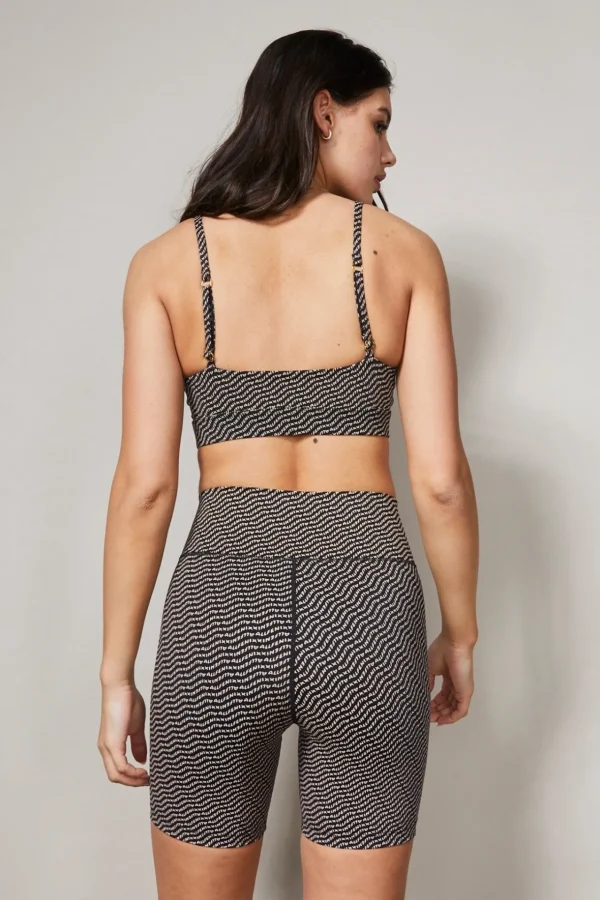 Sports Bras<ALL FENIX Waves Signature Sports Bra Black
