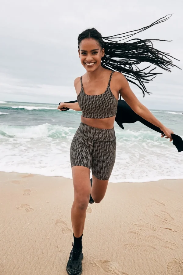 Sports Bras<ALL FENIX Waves Signature Sports Bra Black